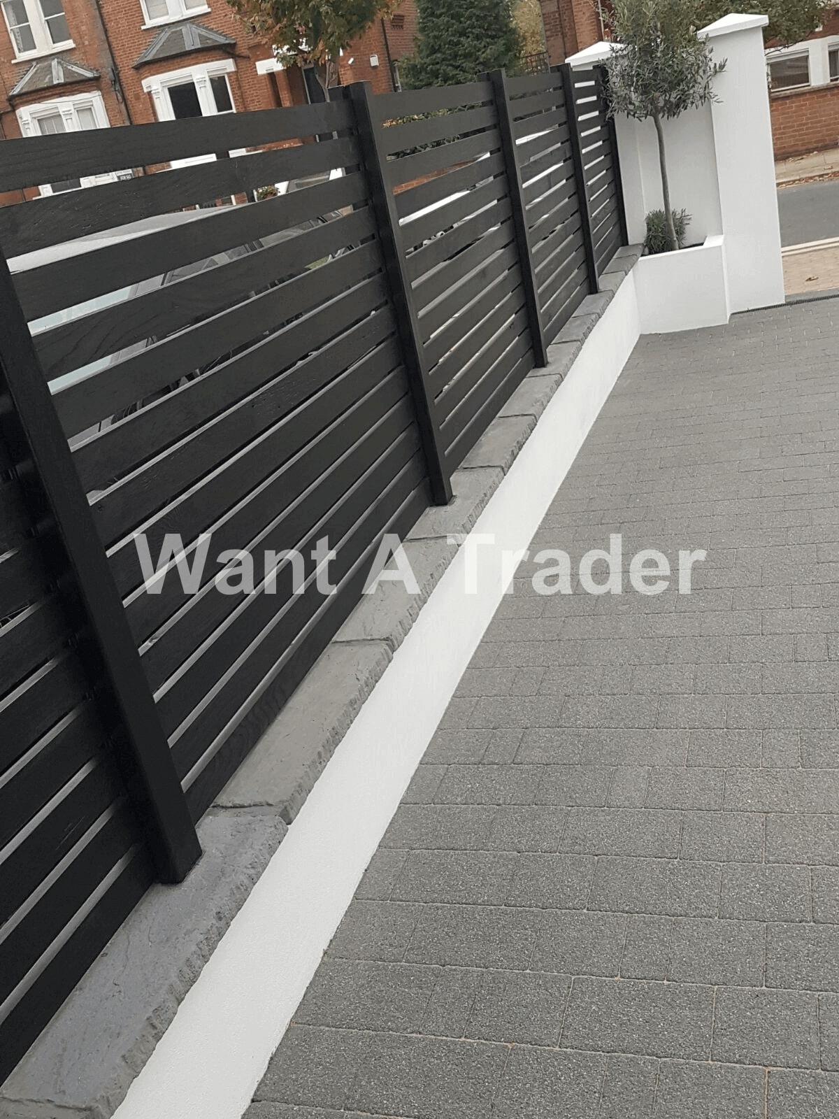 Horizontal Garden Fencing Contractor Mitcham CR4